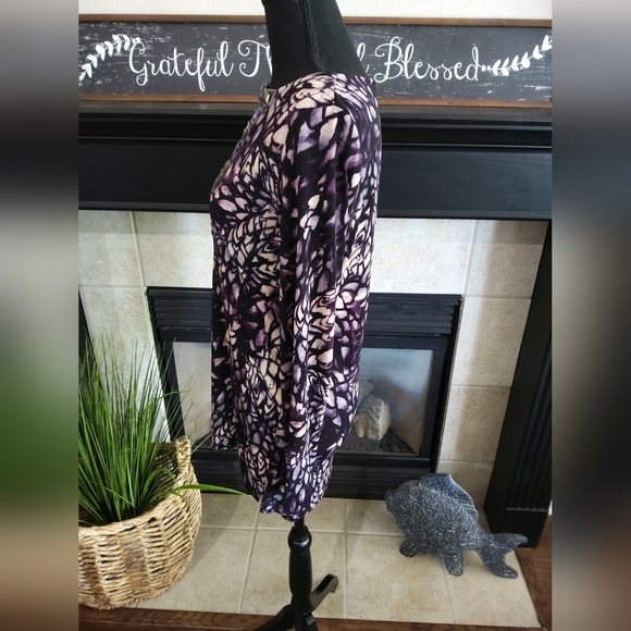 Chico`s Ladies Tunic Top - Picture 5 of 9